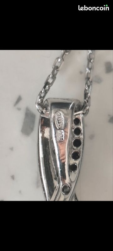 Pendentif En Argent Rhodié Avec Zirconiums Noirs Et Blancs - Chaîne En Option - Neuf Avec étiquettes