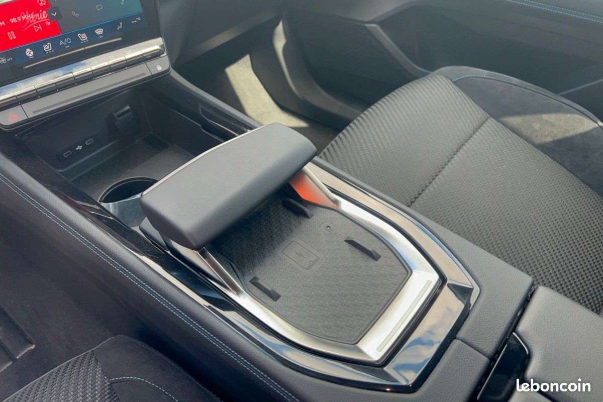 Renault Austral 200 ESPRIT ALPINE 4CONTROL -22% (image 11)