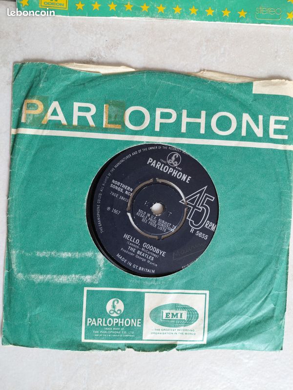 Beatles Lot 7 vinyle 45t vintage années 60 et 70 Pressage France, UK, Belgique etc.. Bon état· (image 9)