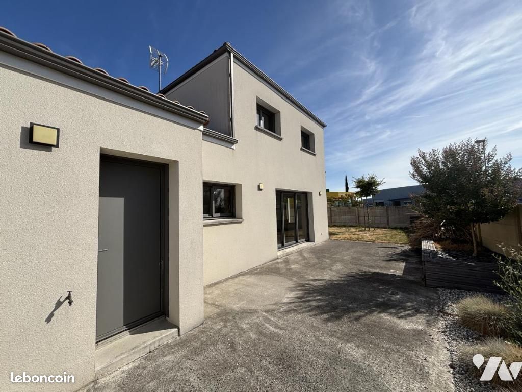 Maison 4 pièces 105 m² · à Aigrefeuille-sur-Maine · 105 m² · 335 600 €
