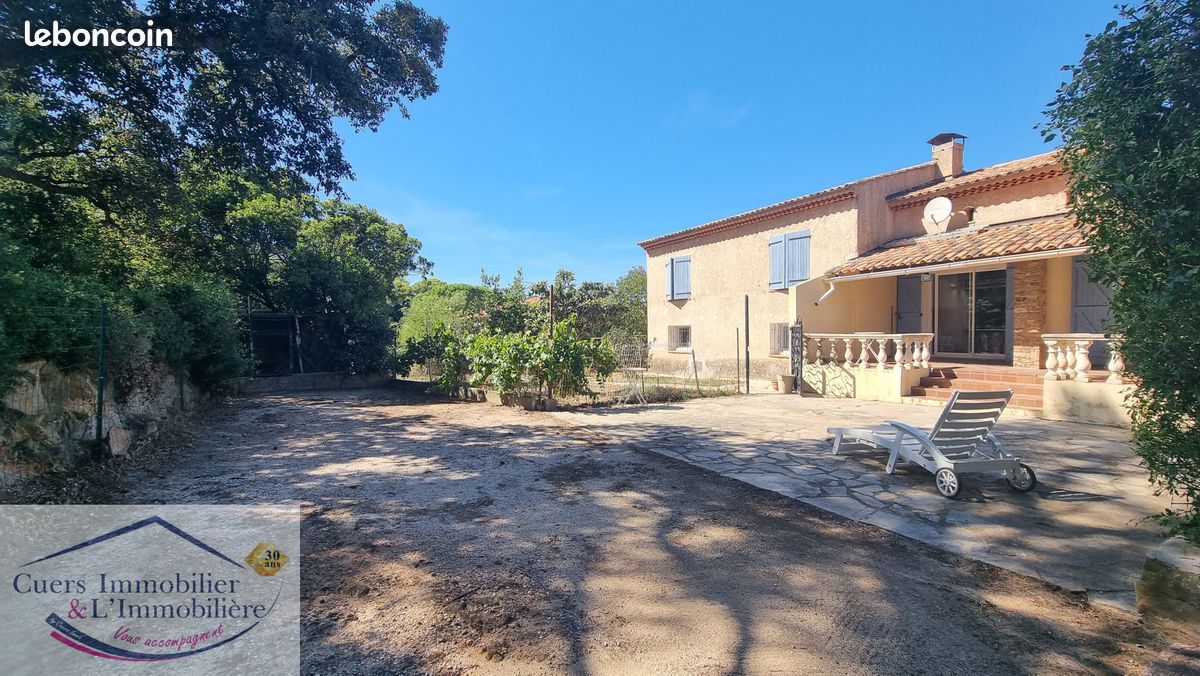 Maison 7 pièces 160 m² · à Carqueiranne · 160 m² · 650 000 €