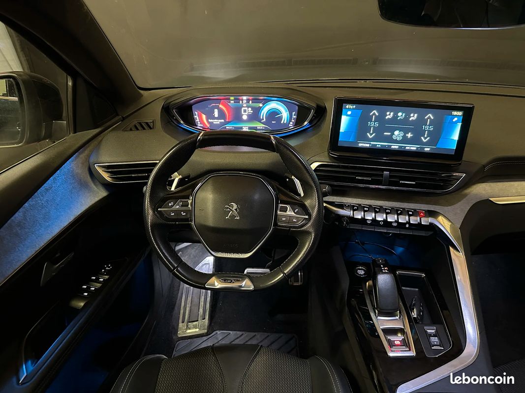 Peugeot 3008 II 1.6 THP Hybrid 225 GT (image 23)