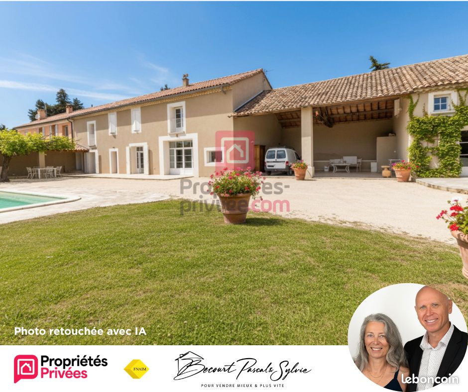 Maison 10 pièces 450 m² · à Jonquières · 450 m² · 850 000 €
