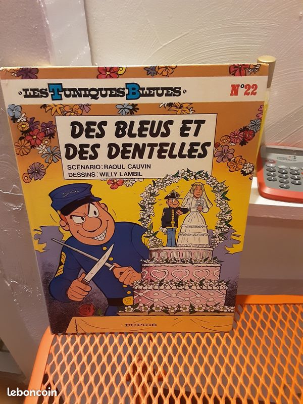 Les tuniques bleues tome 22 ”Des bleus et des dentelles” édition originale (image 1)