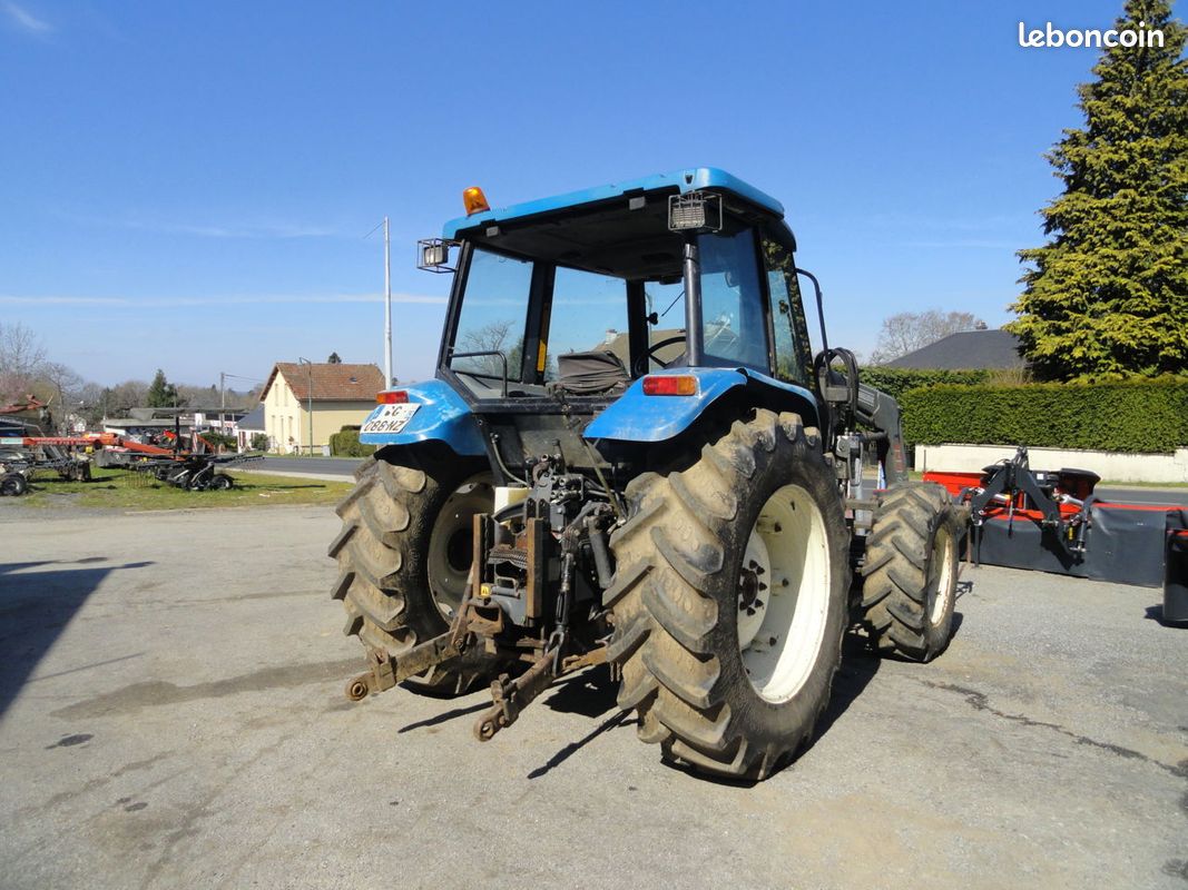 New Holland 6635 - Tracteurs