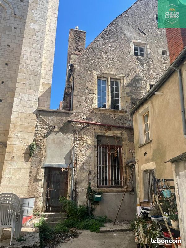 Local commercial 10 pièces 256 m² · à La Charité-sur-Loire · 256 m² · 78 000 €