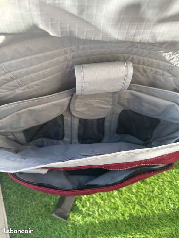 Sacoche Messenger Crumpler 15 pouces (image 7)