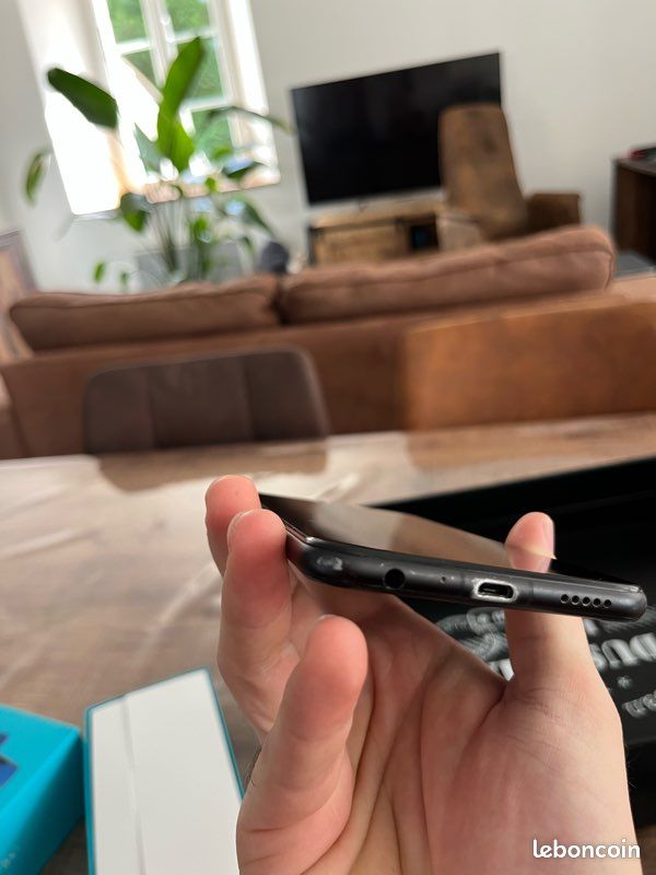 Honor 8x (image 12)