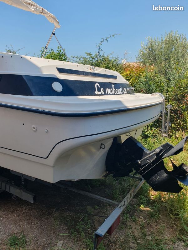 Bateau maxum (image 2)
