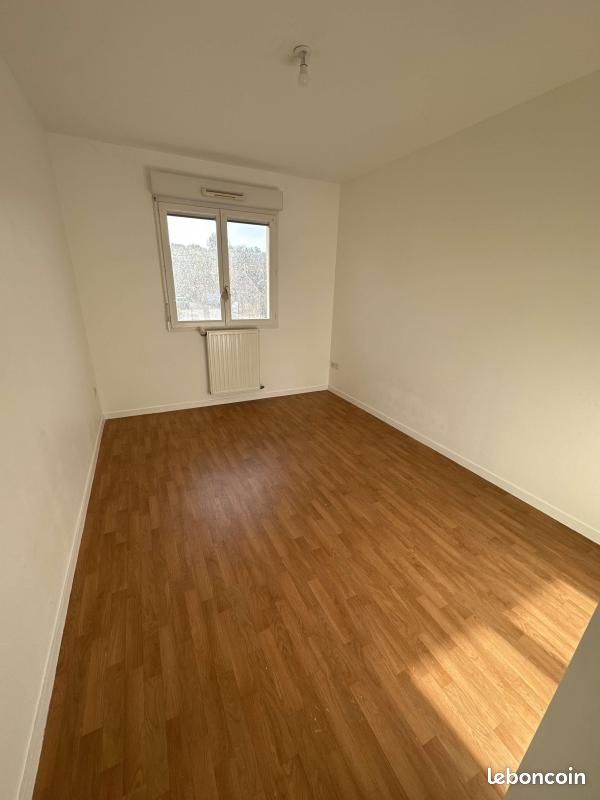 Maison a louer bourgoin-jallieu - 4 pièce(s) - 101 m2 - Surfyn