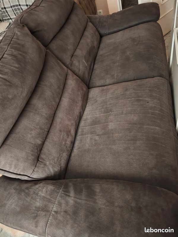 Vendre un canapé bien confortable (image 1)