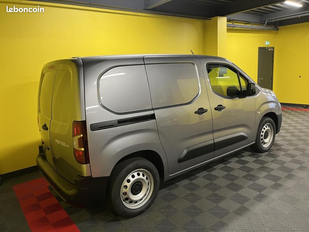 Toyota PROACE 1.5L 130 D-4D BVA STARTCONFORT ( PARTNER / BERLINGO ) 2026 MEDIUM + KIT BOIS 19983 HT (image 29)
