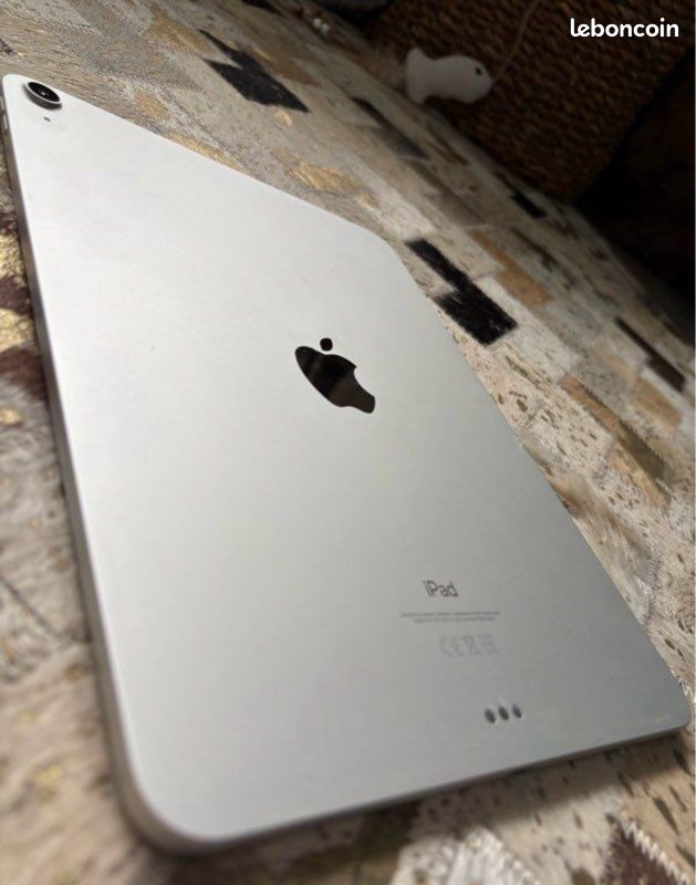 IPad Air 4 (2020) 256 Go Gris Sidéral - Très Bon état - Avec étui Logitech Crayon