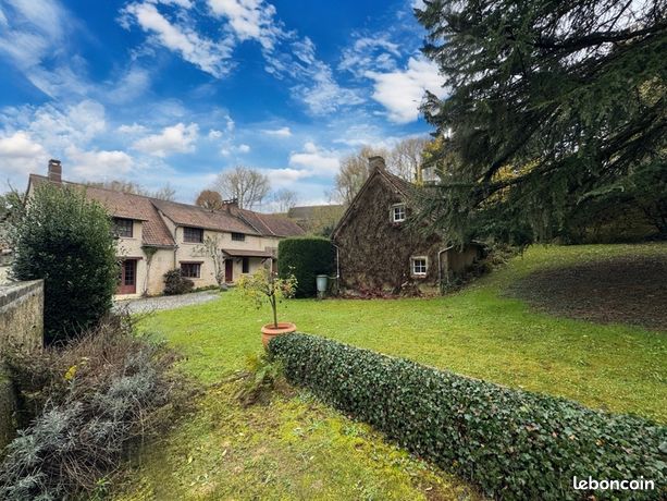 Maison 8 pièces 250 m²
