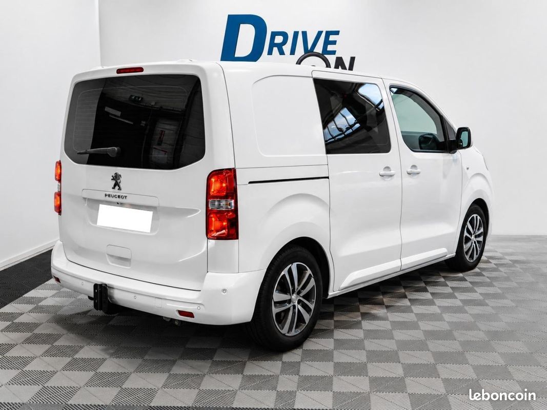 PEUGEOT EXPERT Compact 2.0 BlueHDi - 180 S&S - BV EAT6 III FOURGON Fourgon Premium Pack PHASE 1 (image 4)