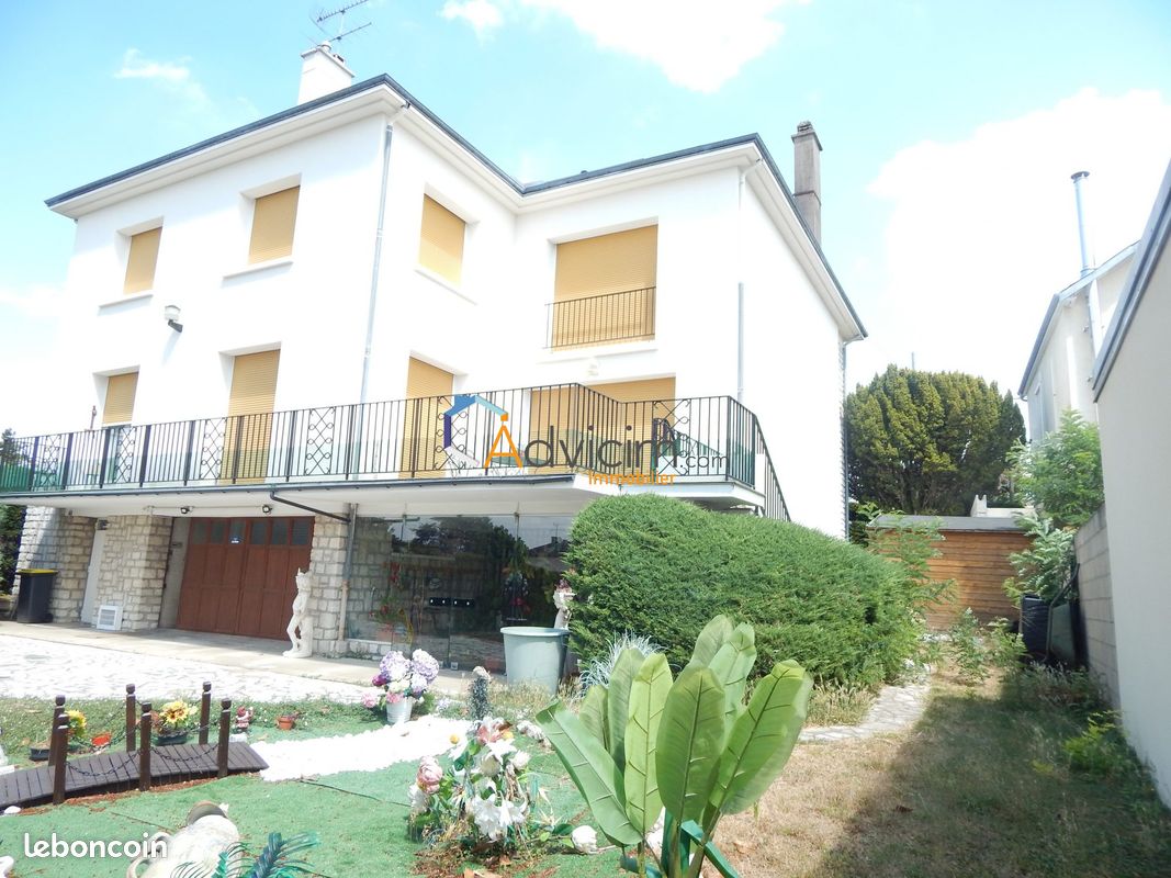Maison 11 pièces 298 m² · à Amilly · 298 m² · 496 900 €
