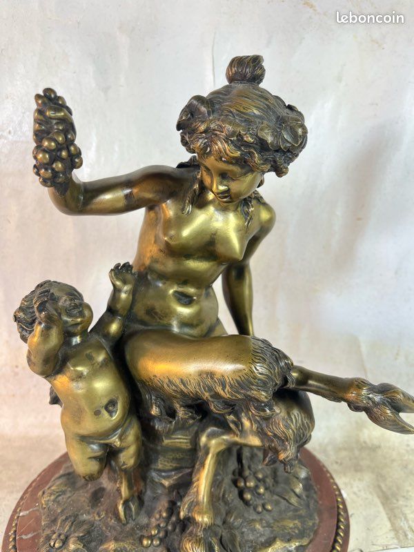 Sculpture en bronze signée Claudion – Bacchante et enfant bronze (image 8)