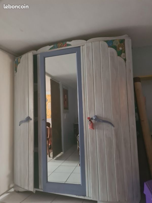 Vielle armoire relookee (image 1)