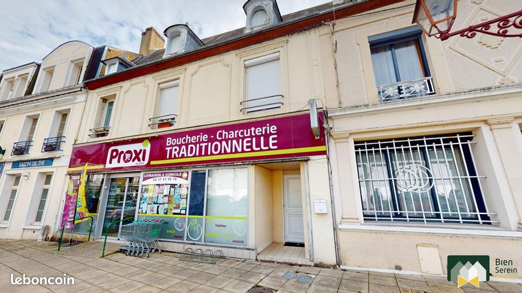 Immeuble 445 m² Brou