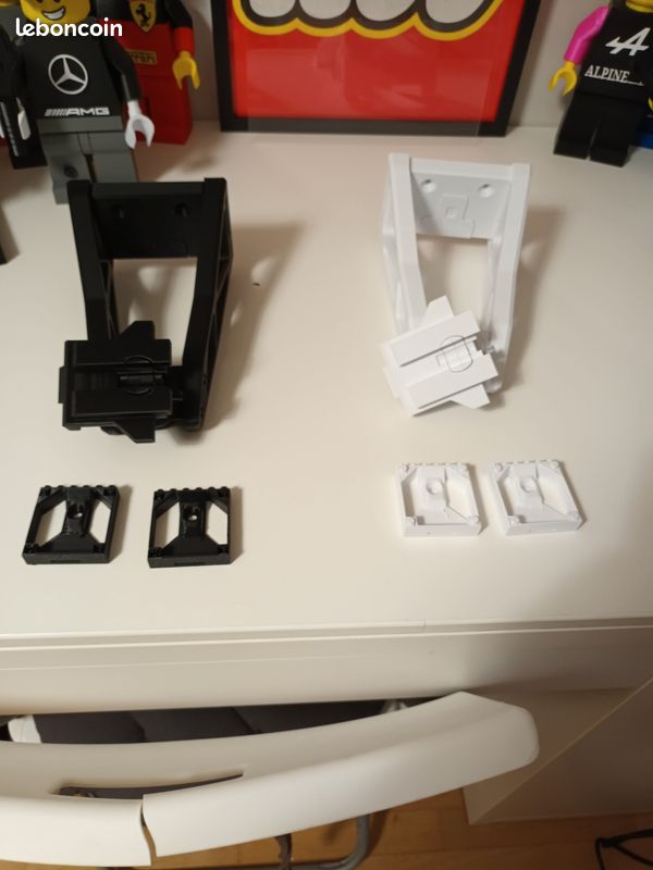 Support lego 10360 (image 1)