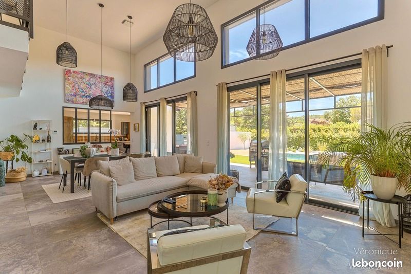 Maison 6 pièces 168 m² · à Saint-Mathieu-de-Tréviers · 168 m² · 679 000 €
