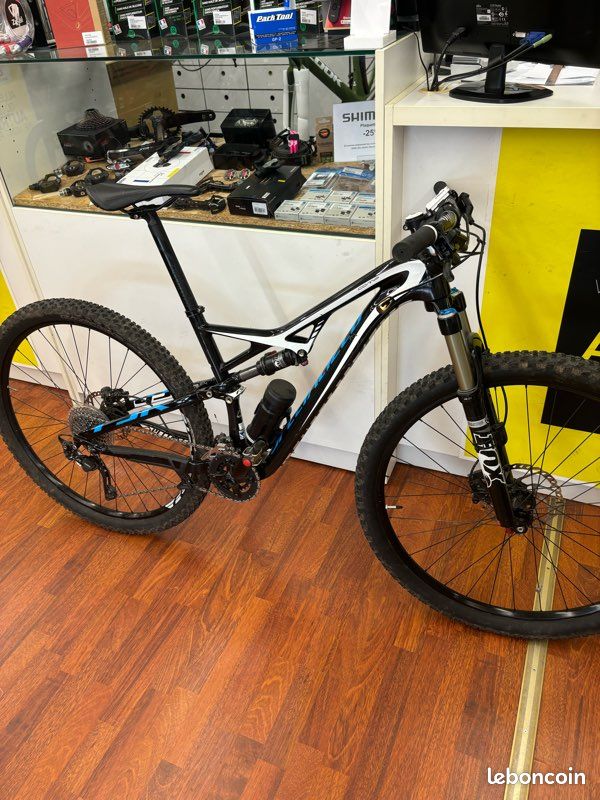 Cadre VTT Specialized Camber Carbone 29 Pouces - Occasion - Très Bon état