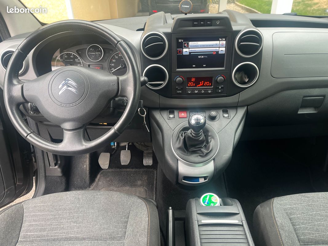 Vend Citroën Berlingo (image 3)