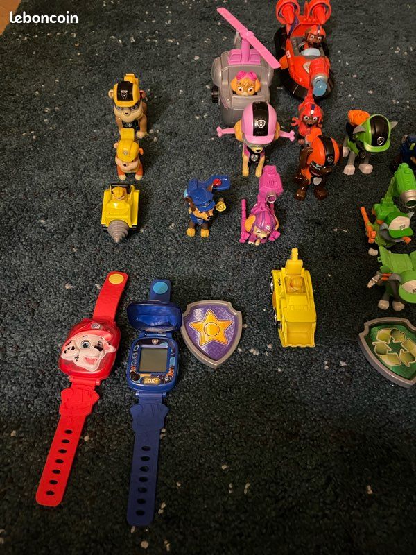 Lot figurines et montres pat patrouille (image 2)