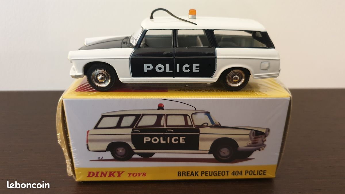 Dinky Toys 1/43 - Peugeot 404 Rallye Raid Noire N°4 (modifiée)