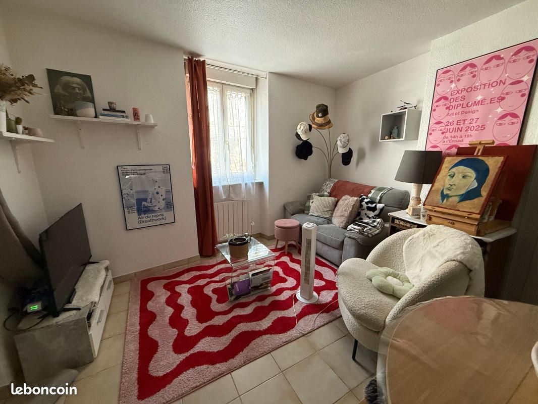 Appartement 1 pièce 31 m² · à Limoges · 31 m² · 360 €