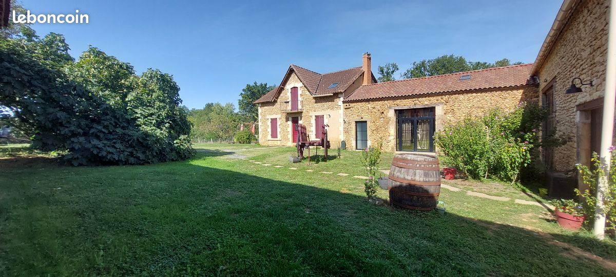 Maison 14 pièces 394 m² · à Brunoy · 394 m² · 750 000 €