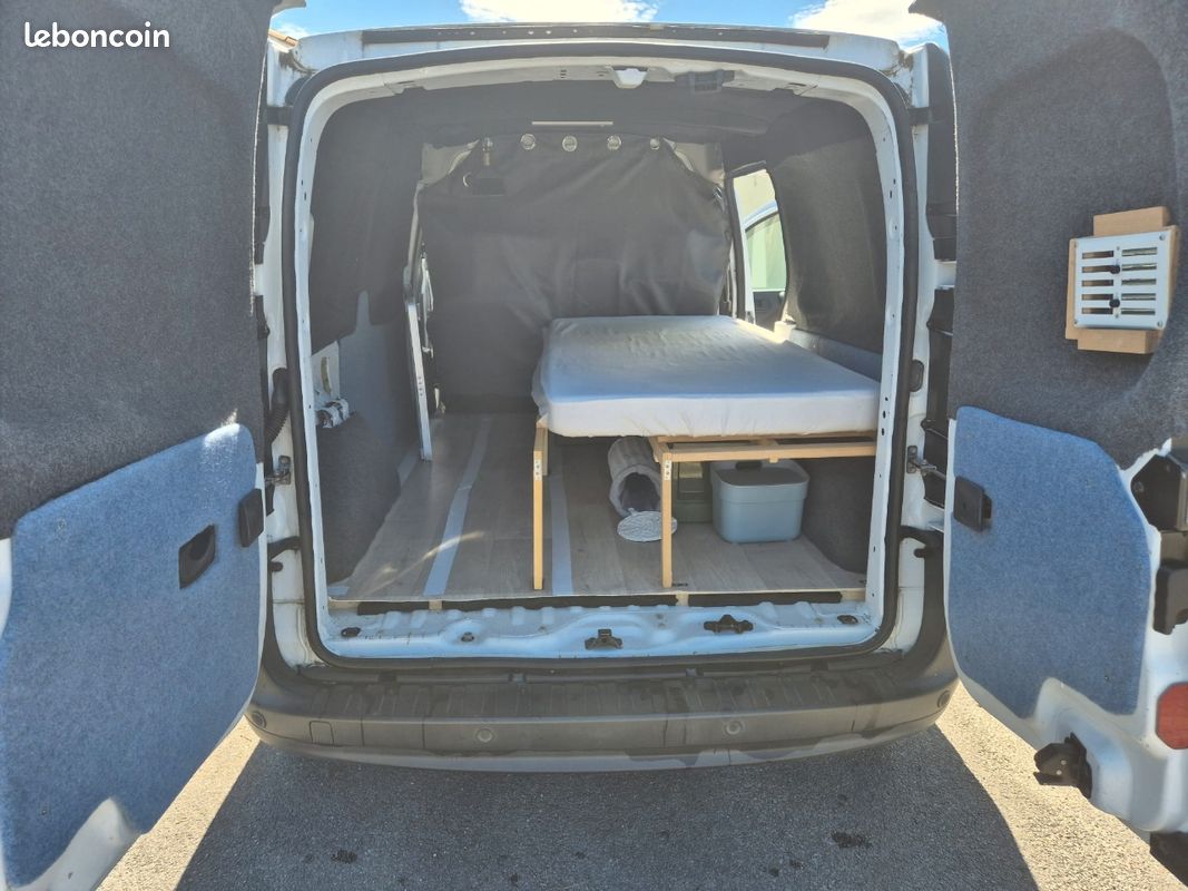 Renault Kangoo 2 maxi aménagé - 2021 - 64 900km - Prêt pour l'aventure (image 2)
