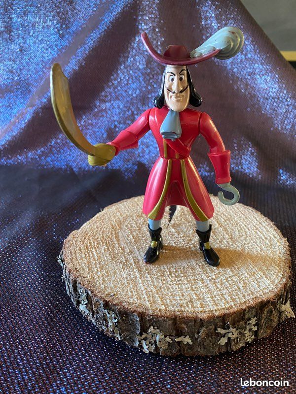 Figurine capitaine crochet disney (image 2)