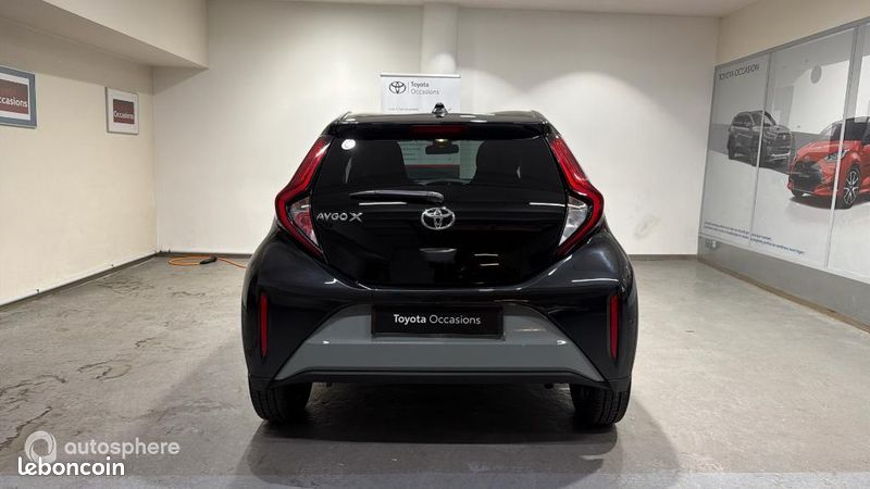 Toyota Aygo X 1.0 VVT-i 72ch Design S-CVT MY24 (image 6)