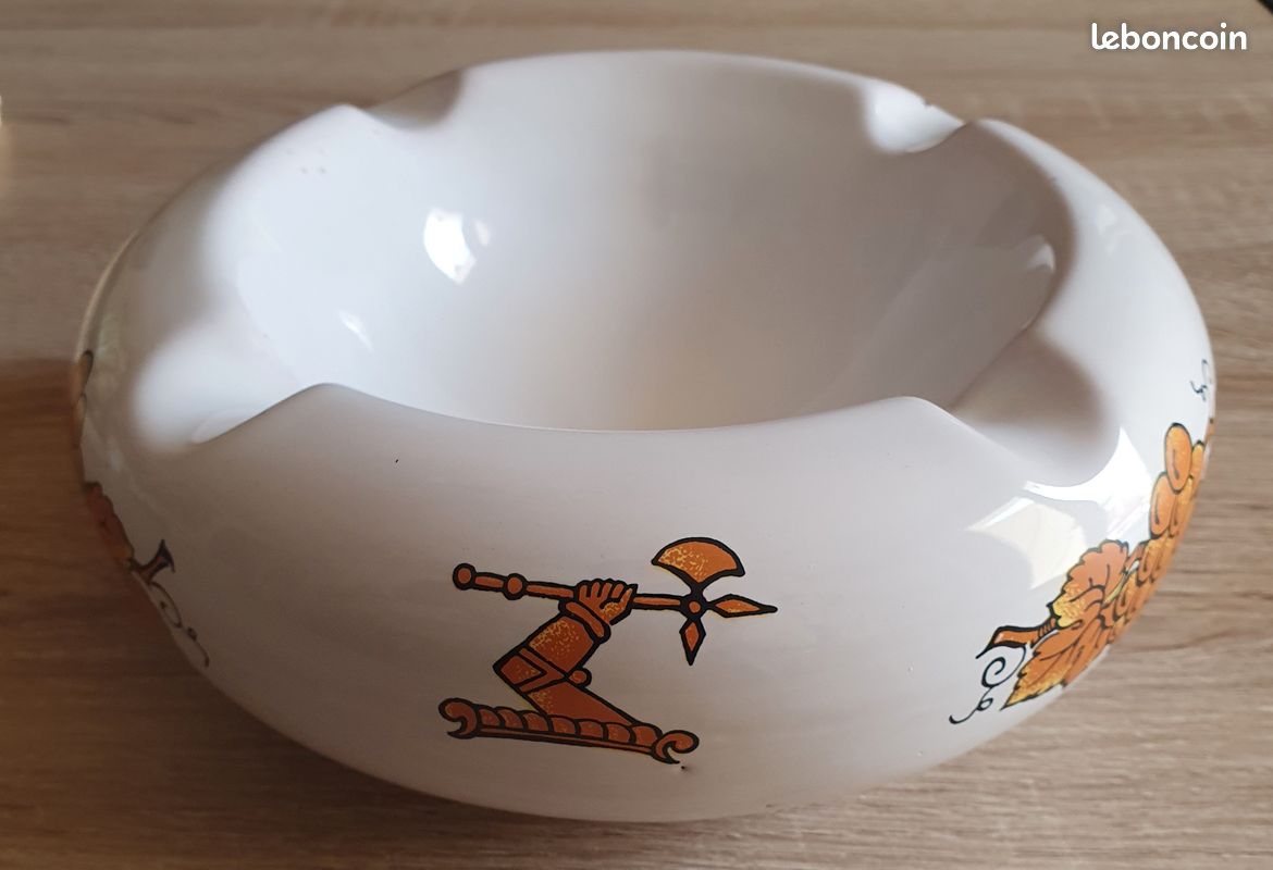 Grand Cendrier Publicitaire Hennessy En Porcelaine Bernardaud Limoges – Vintage