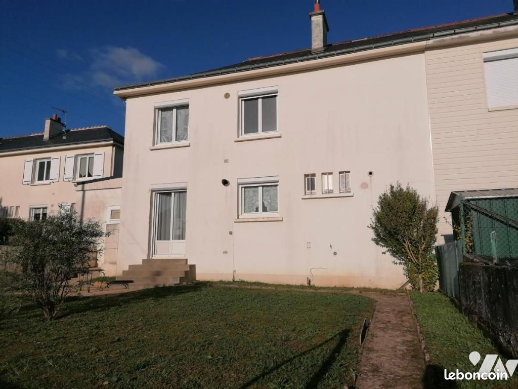 Maison 5 pièces 97 m² · à Descartes · 97 m² · 89 250 €