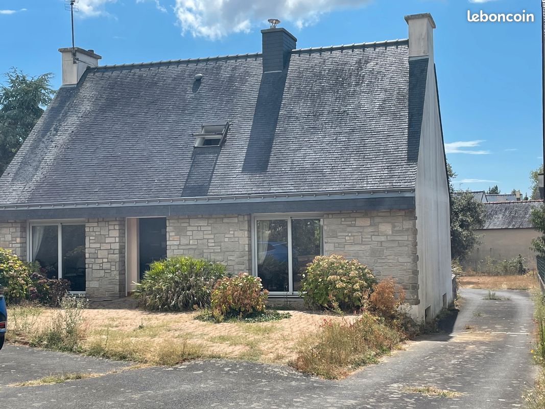 Maison 5 pièces 180 m² · à Surzur · 180 m² · 1 300 €/mois