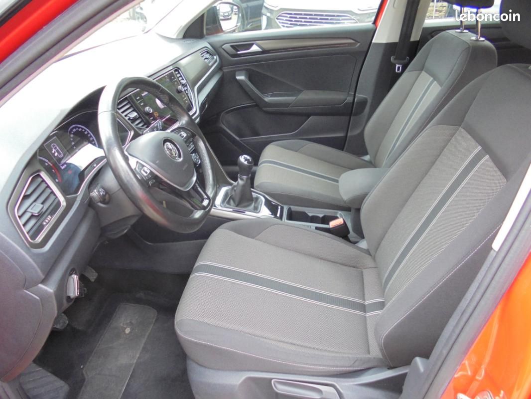 Volkswagen T-Roc 1.0 TSI 115 Lounge Business (image 9)