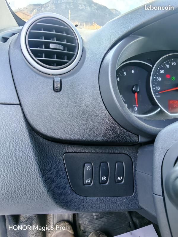 Renault Kangoo MAXI 1.5 BLUE DCI 115CH CABINE APPROFONDIE EXTRA R-LINK (image 16)