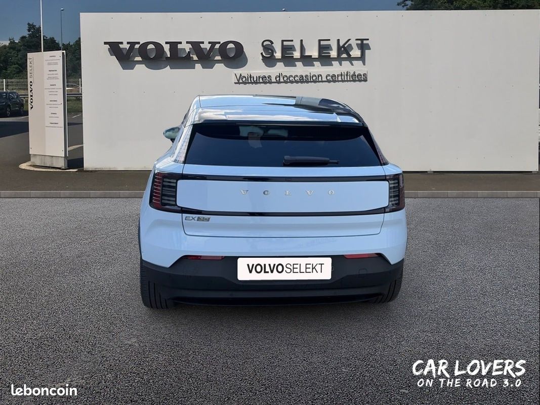 VOLVO EX30 Single Extended Range 272 ch 1EDT Ultra (image 4)