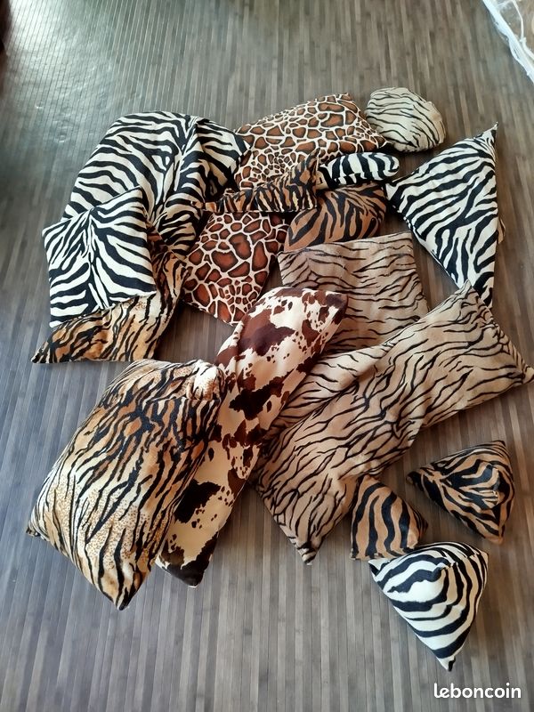 Lot de coussins déco imprimés animaux (image 1)