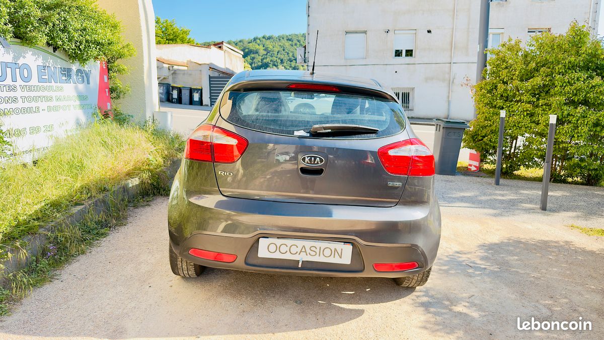 PAYEZ EN 3, 4 OU 10 FOIS * KIA RIO III 1.4 CRDI 90ch ACTIVE 5 PORTES * GARANTIE 6 MOIS (image 4)