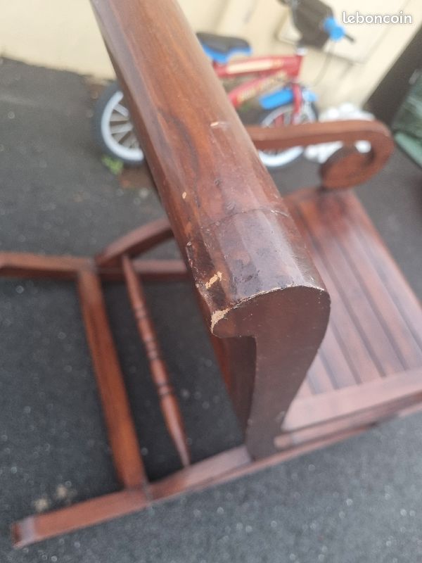 Rocking chair (image 3)