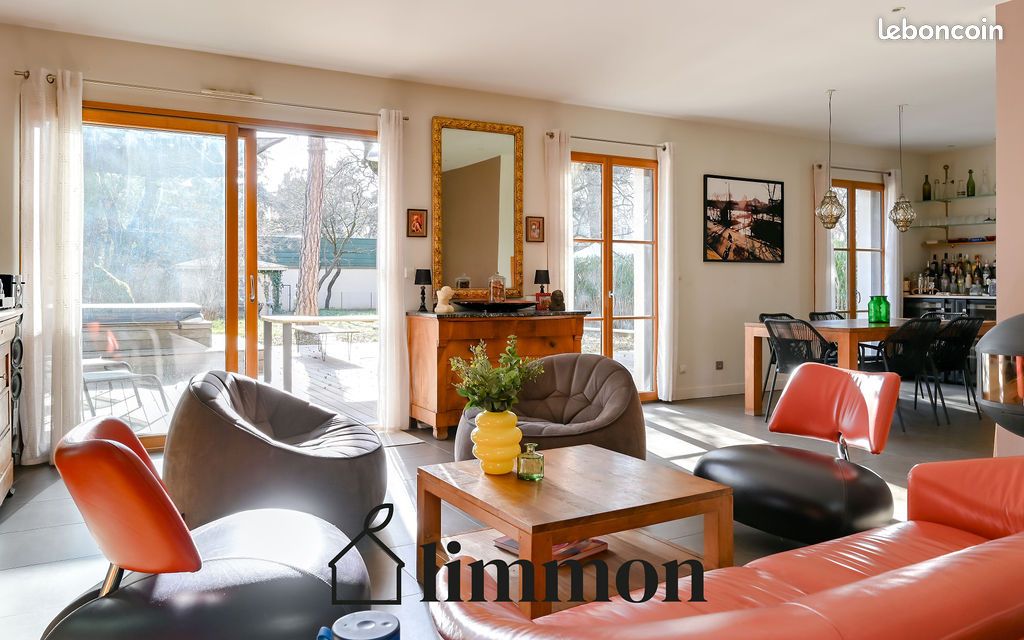 Maison 6 pièces 204 m² · à Villeurbanne · 204 m² · 990 000 €