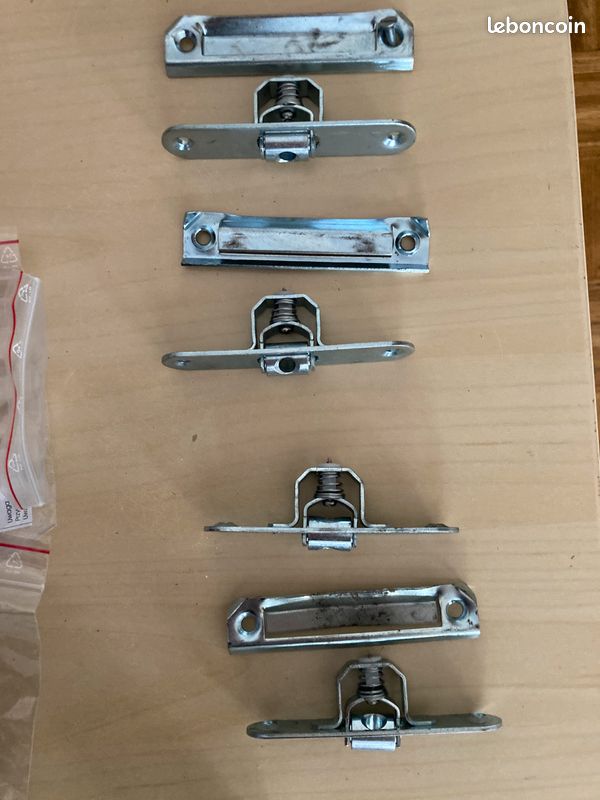 Pieces de rechange bkg 12 boutons ,4 boutte de portes , 30 lampes a led pour bouton bkg (image 1)