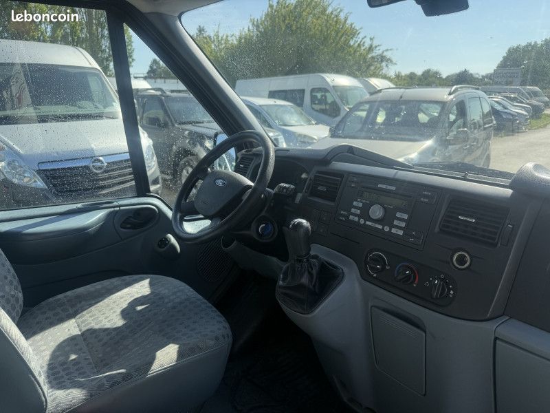 Ford TRANSIT KOMBI 300C 2.2 TDCI 85CH (image 5)