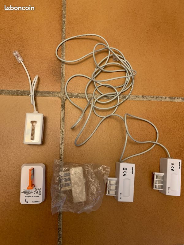 Lot de prises telephone RJ45, filtres adsl, gigogne (image 1)