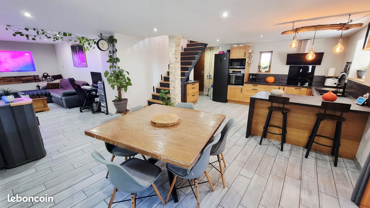 Maison 4 pièces 122 m² · à Virignin · 122 m² · 278 000 €
