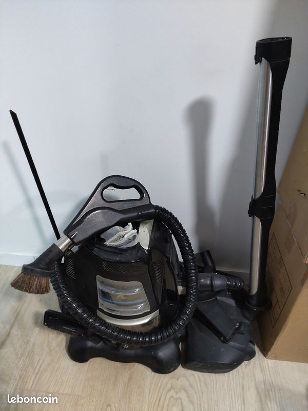 Aspirateur à eau multifonctions / purificateur d'air Ritello (image 1)