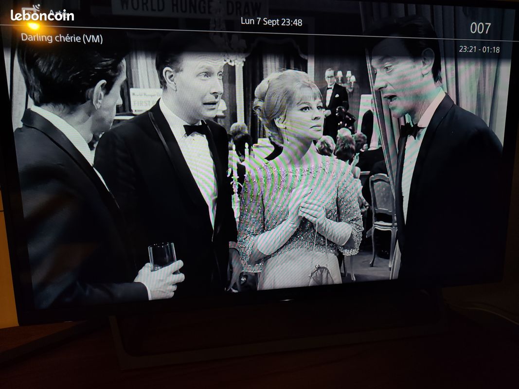 Téléviseur Sony BRAVIA KDL-40WE660 (image 2)